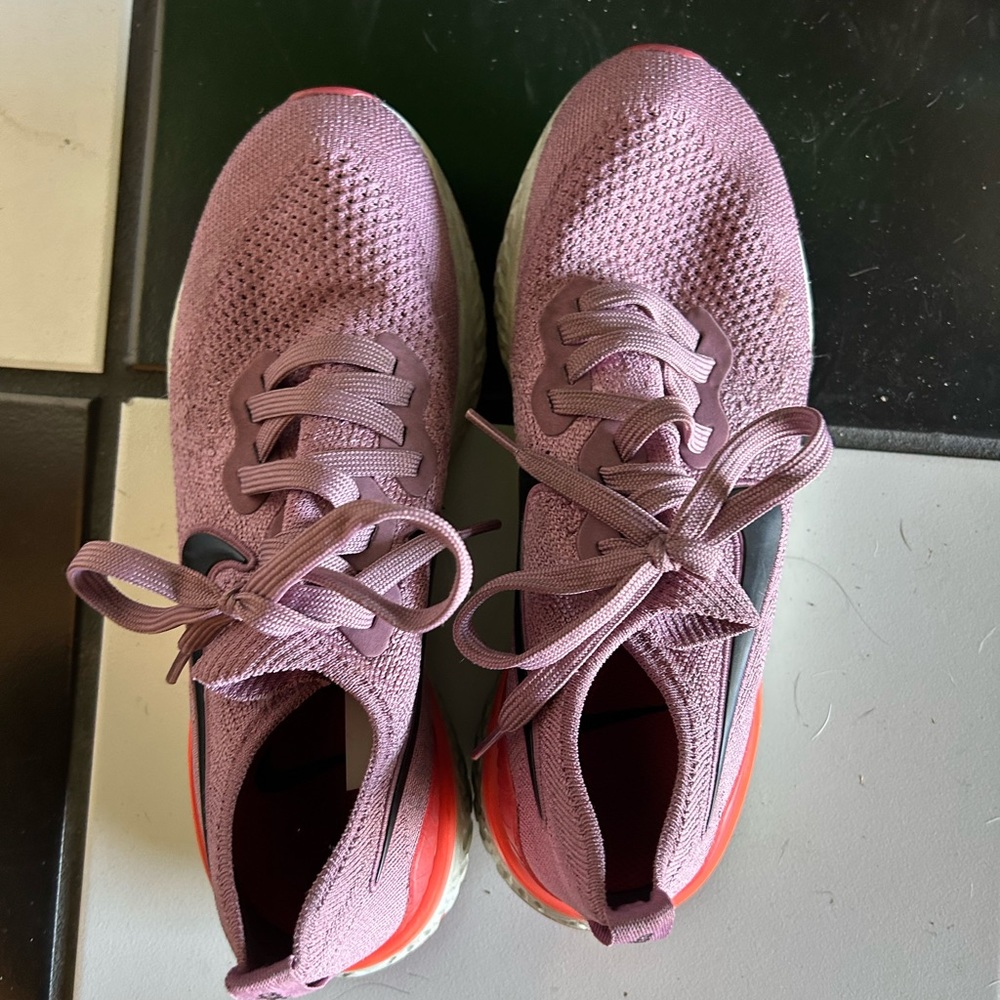 Nike react